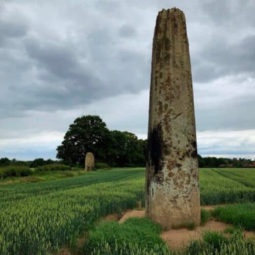 Prehistoric builders transported Devil's Arrows 11 miles