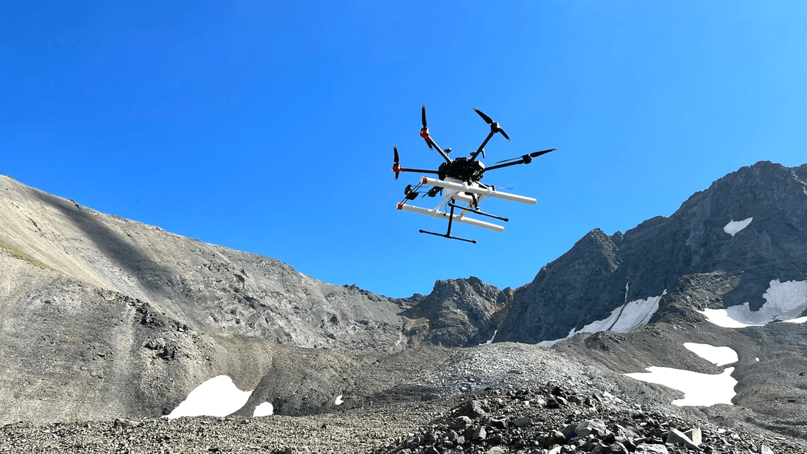 Drone radar could help spacecraft pinpoint where to drill for water on Mars, scientists say