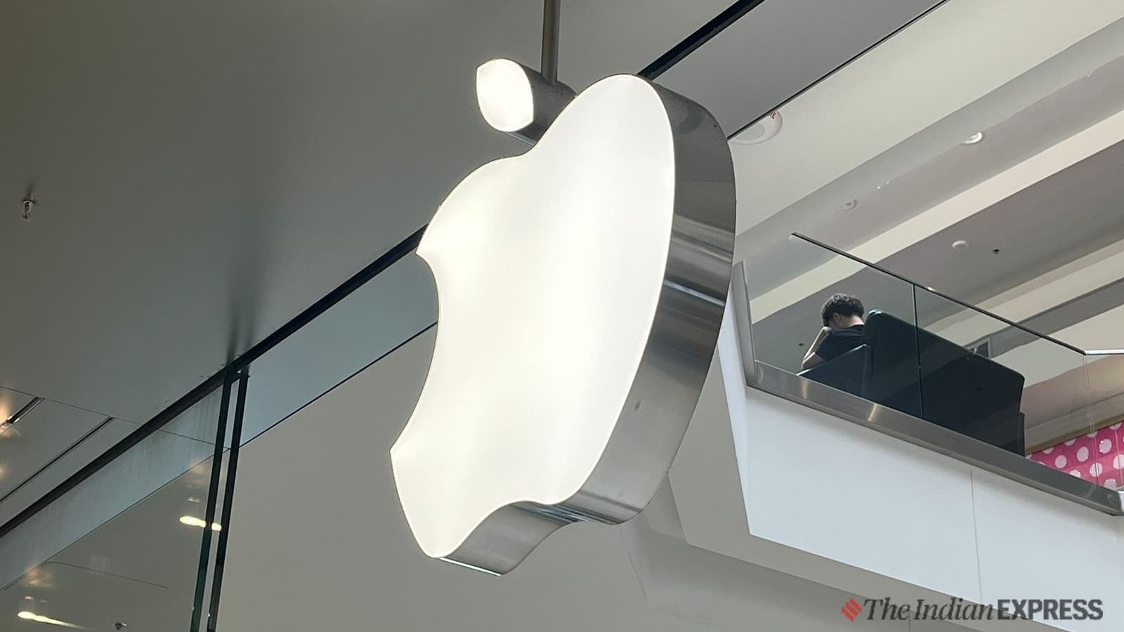 Apple bets on iPhone 17, MacBook Neo to power growth amid chip shortages