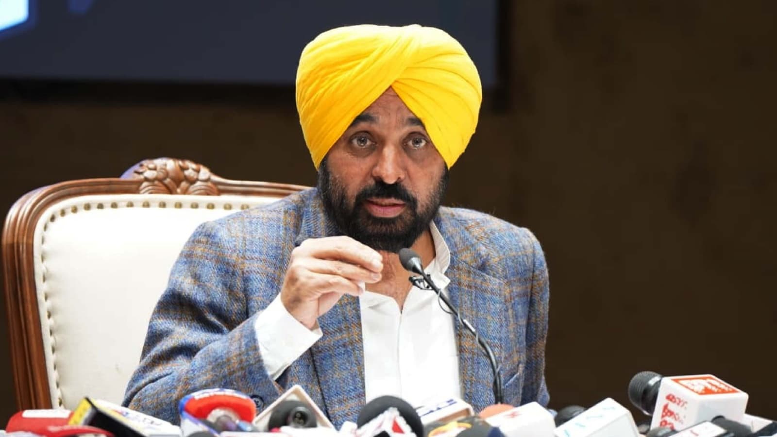 After Akal Takht pronouncement, AAP claims forensic reports clear Bhagwant Mann