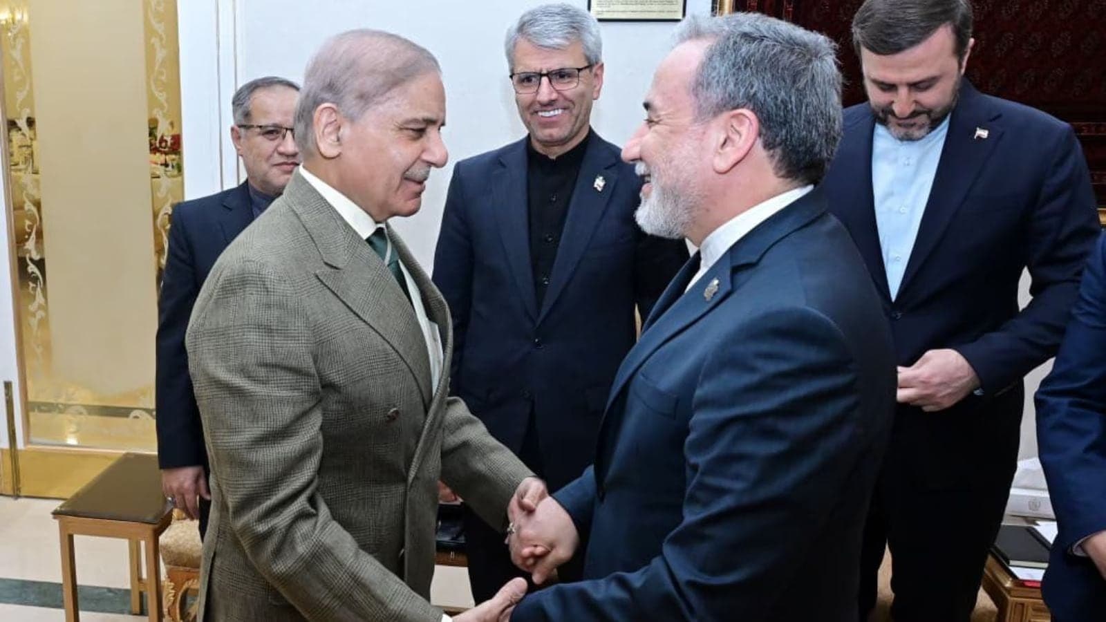 Pakistan PM Shehbaz Sharif says US-Iran peace deal signing expected within 24 hours
