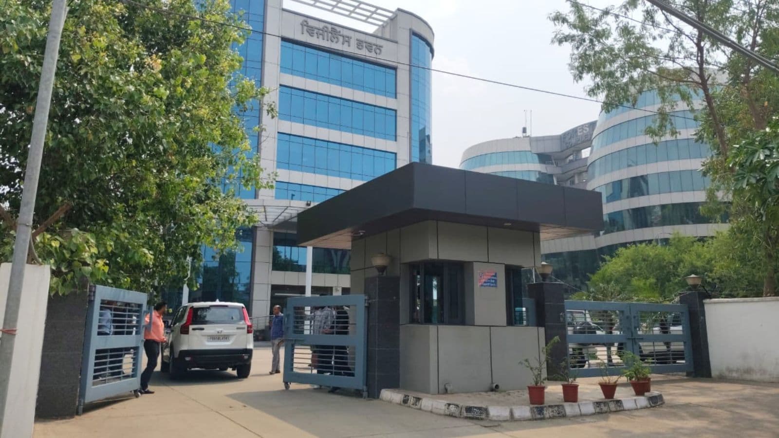 Punjab Vigilance bribery case: CBI arrests 3; Reader to VB chief absconding