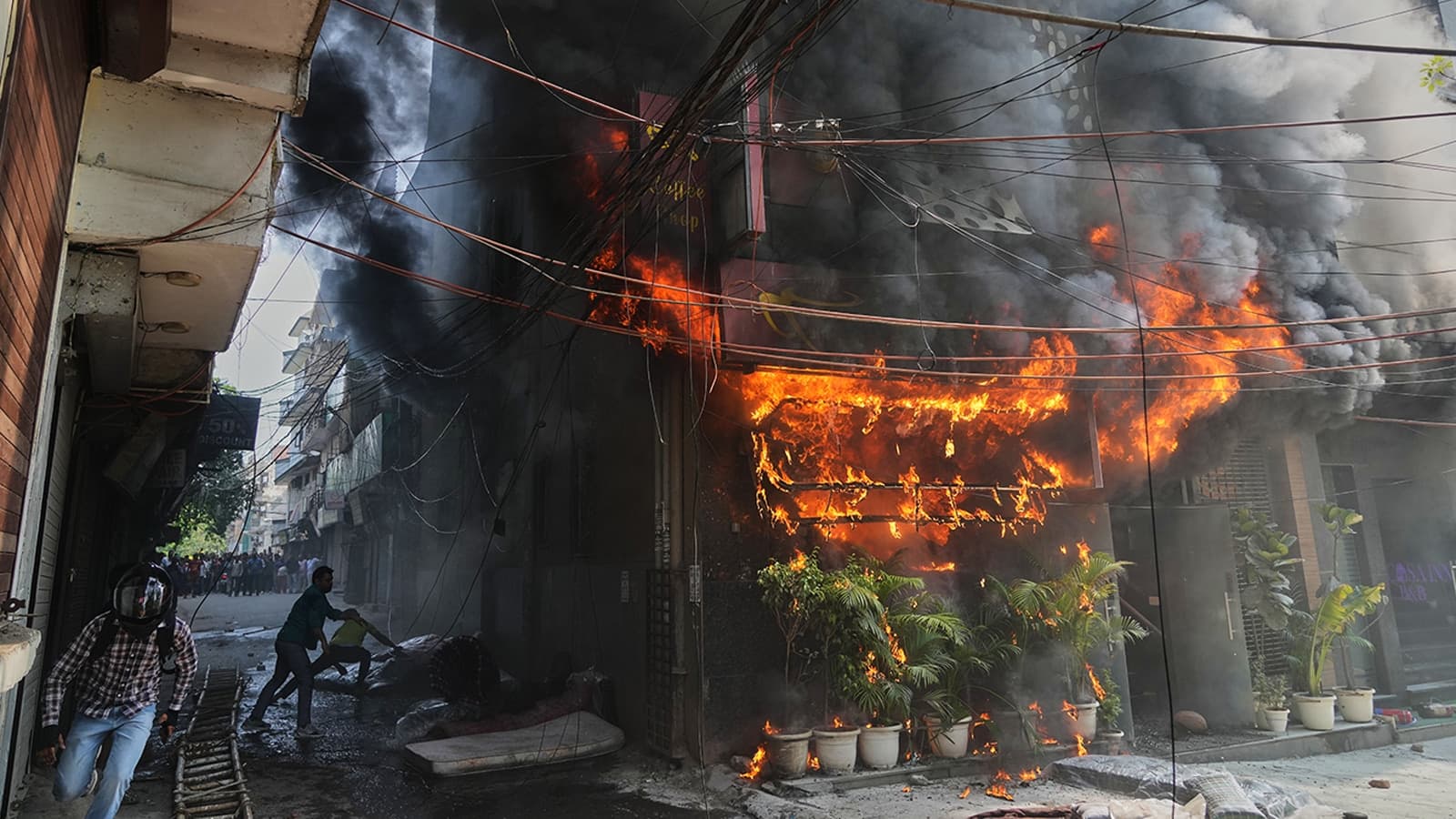 Malviya Nagar fire: Hotel ran 25 rooms against permit for 6, probe ordered