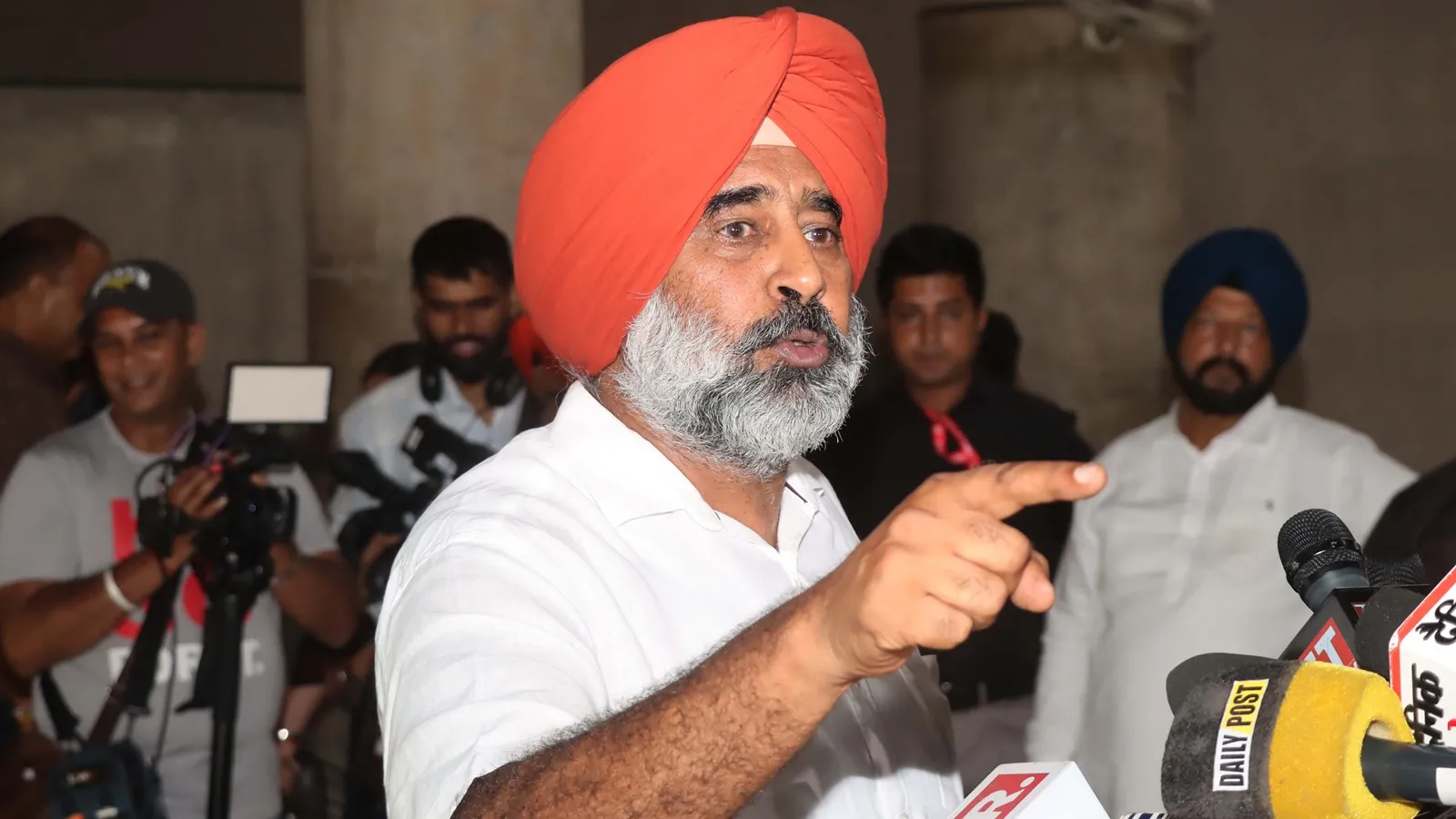 Pargat Singh demands Pradhan’s resignation over NEET row, demands fixed exam calendar