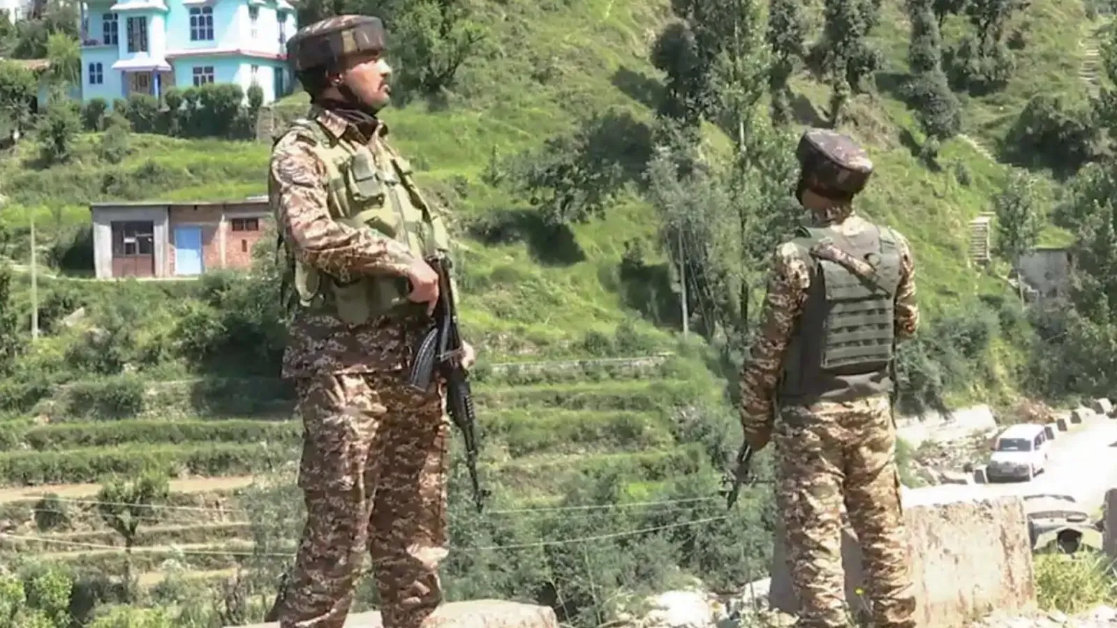 Terrorist neutralised in encounter with security forces in Yousmarg