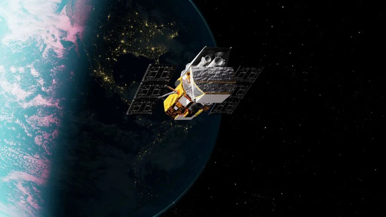 Help scientists find spacetime warps in these Euclid Space Telescope images
