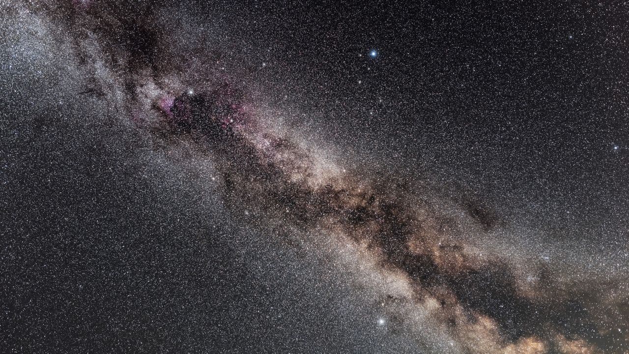 The easiest way to learn the summer night sky starts with these 3 stars