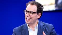 AI giant Anthropic says it plans to list on US stock market