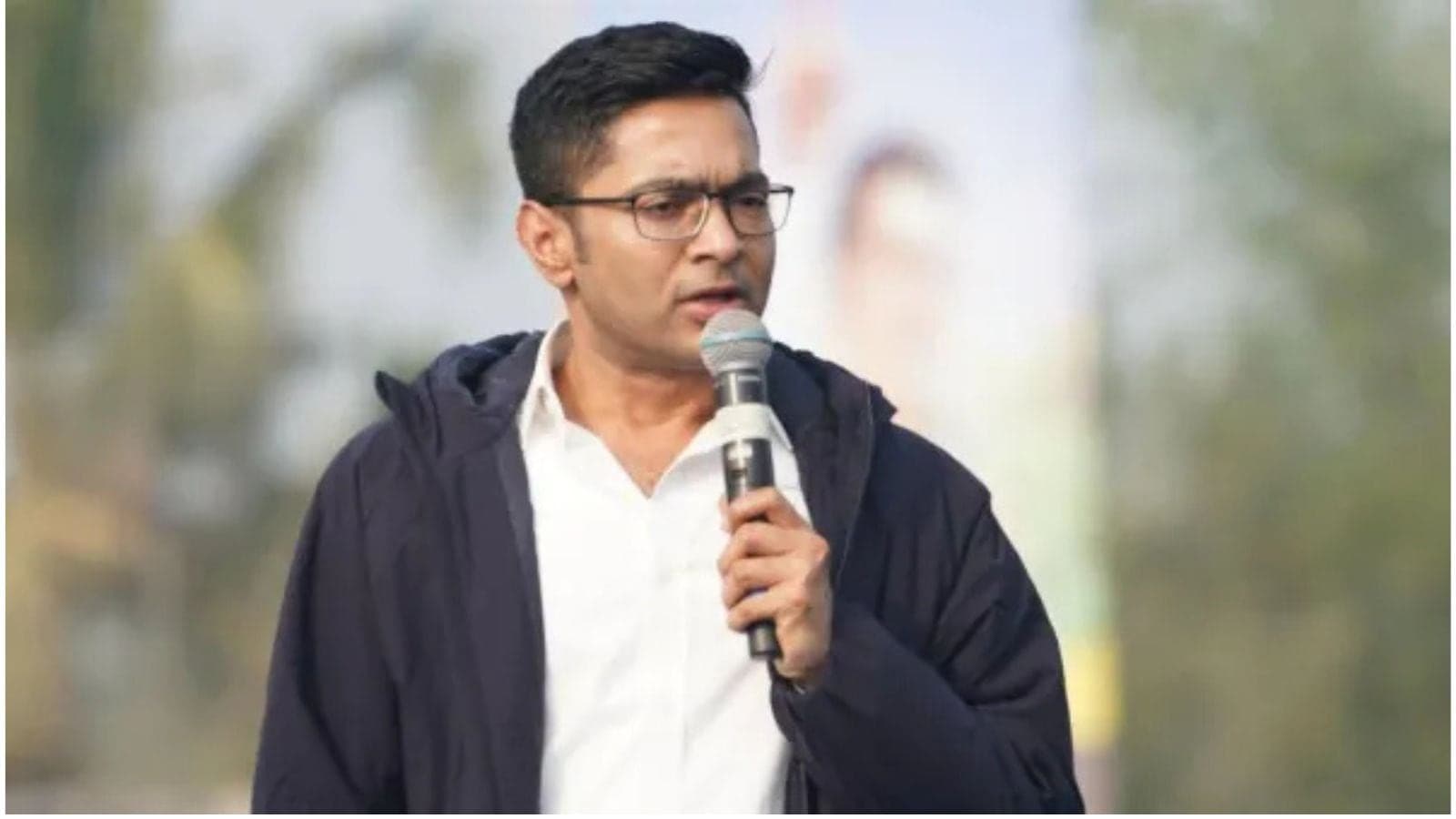 Kolkata police enter TMC leader Abhishek Banerjee’s residence, seize computer monitor