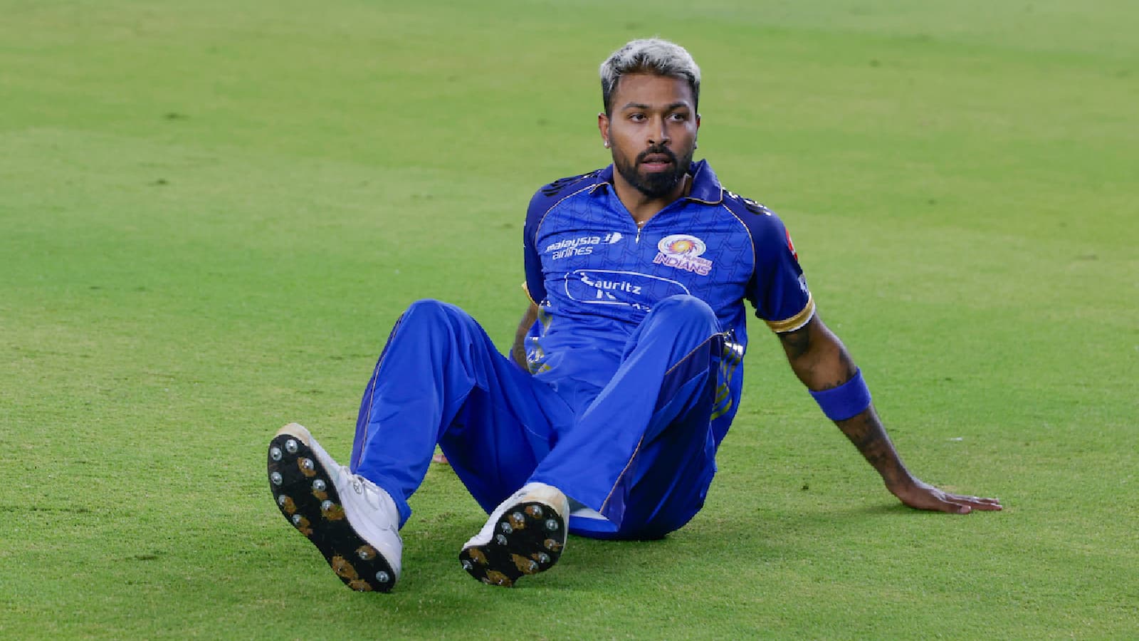 Former cricketers stern take on Hardiks transfer to CSK: not needed as a captain