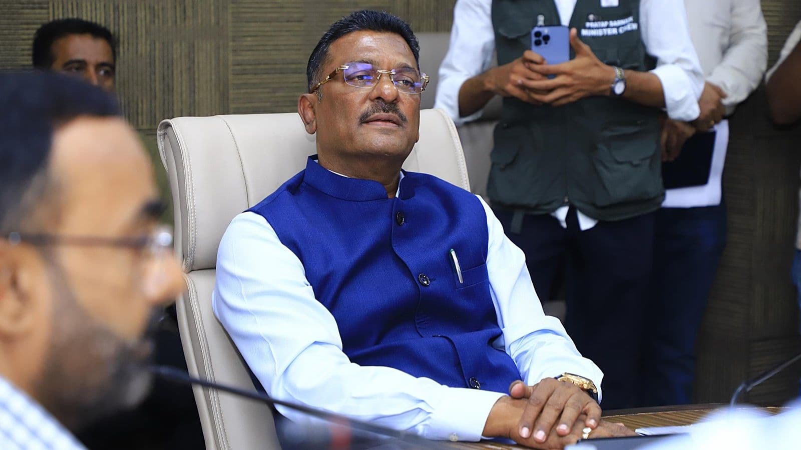 Bike-taxi riders likely to be barred from using multiple platforms, says Maharashtra Minister Sarnaik
