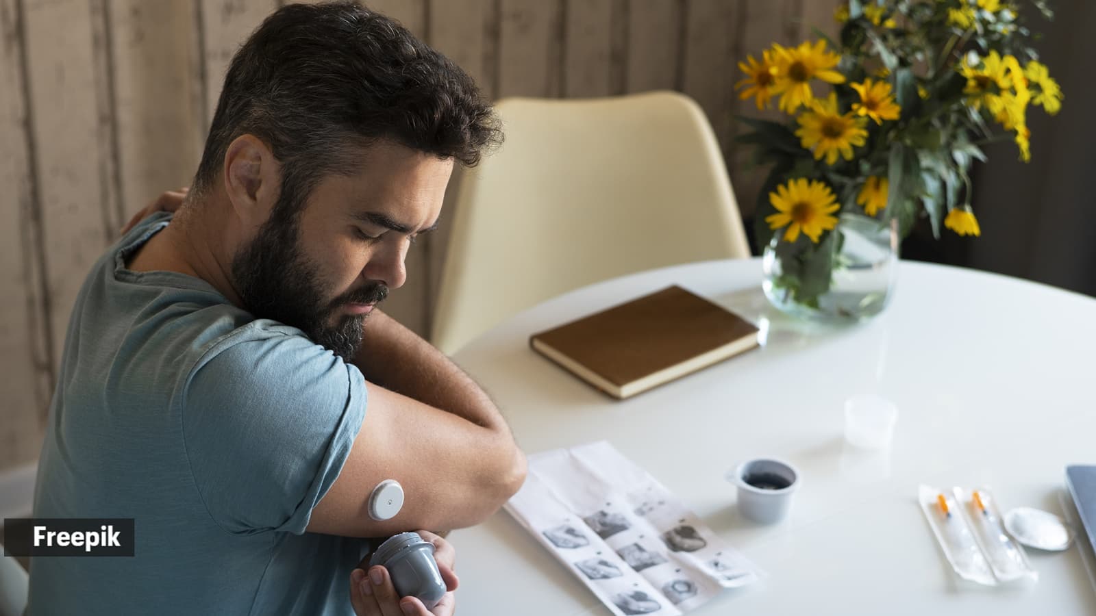 Can prediabetes cause both high and low blood sugar levels?