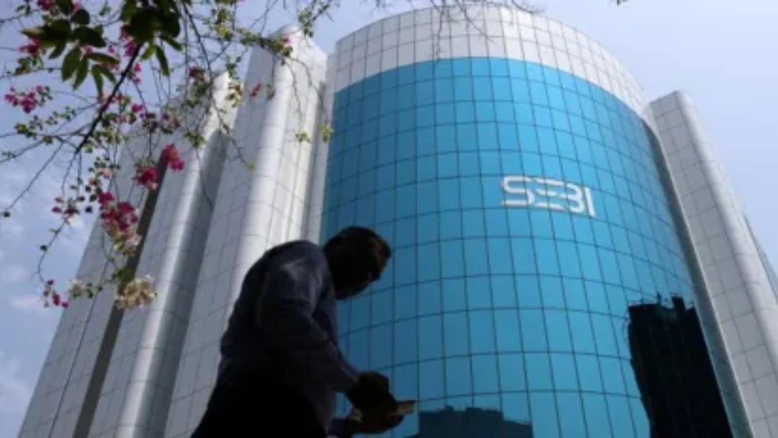 SEBI proposes pooled pay disclosure for asset management company staff