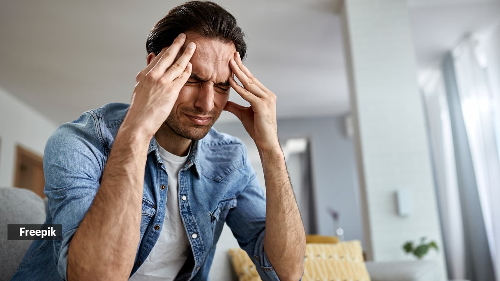 Best tips to tackle post-lunch headaches: ‘Pulpy fruits are your friends