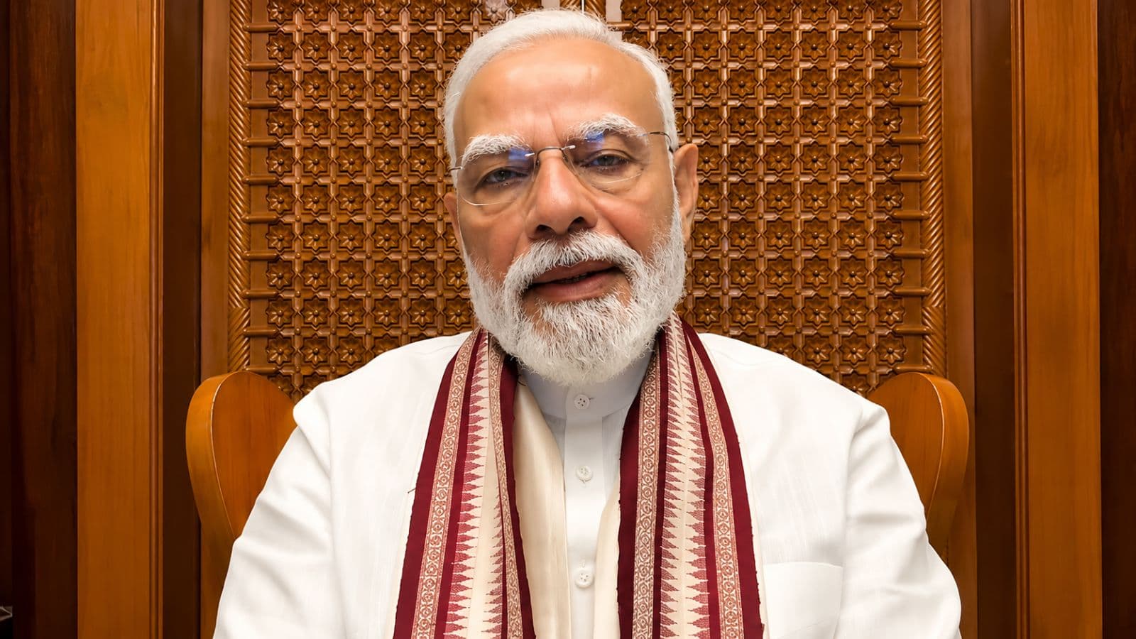 He gave my daughter a new life: Mother of girl who abused PM Modi at Jantar Mantar protest