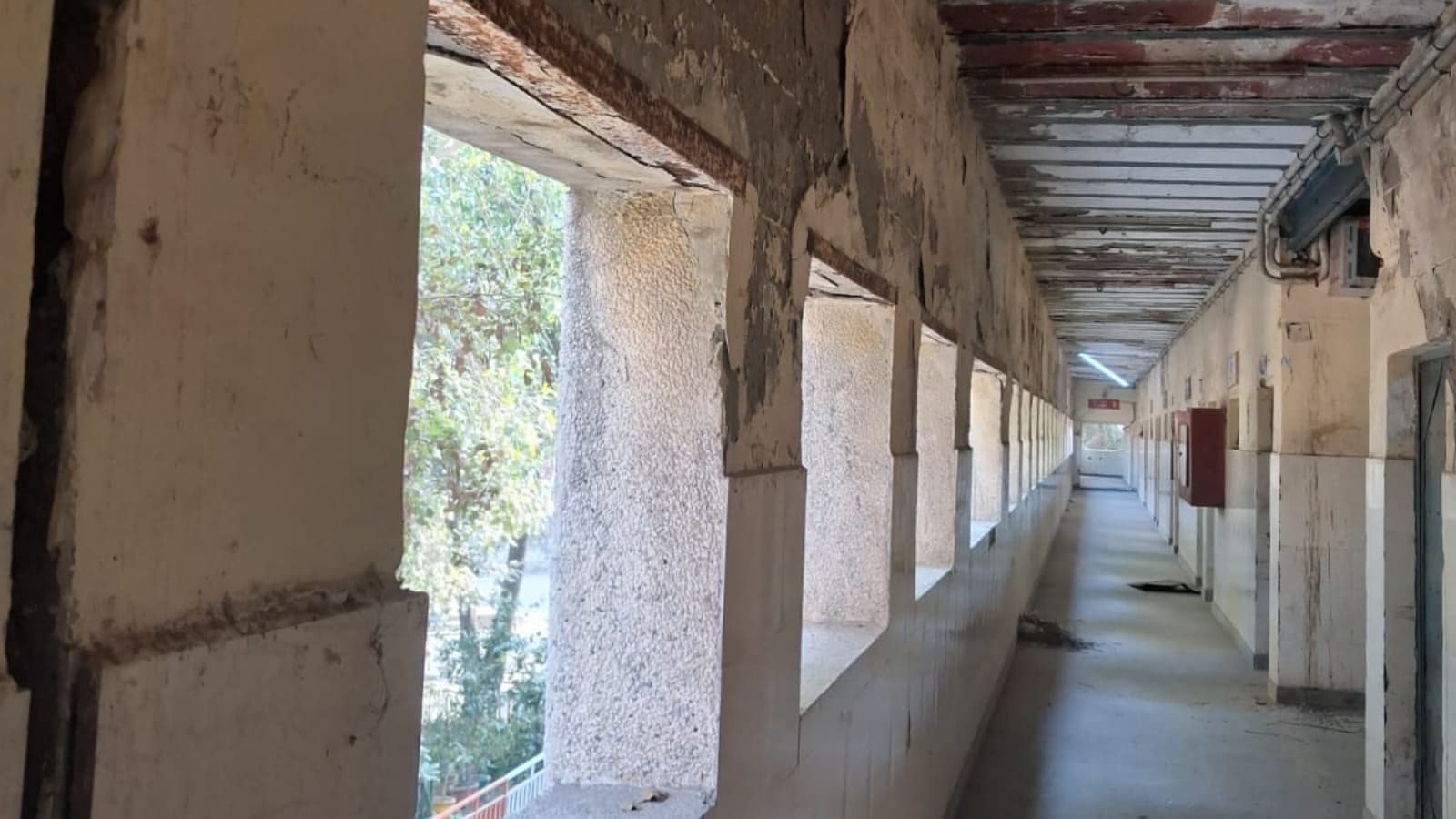 1 in 10 government school buildings in Delhi unsafe, dangerous; seven may be razed soon