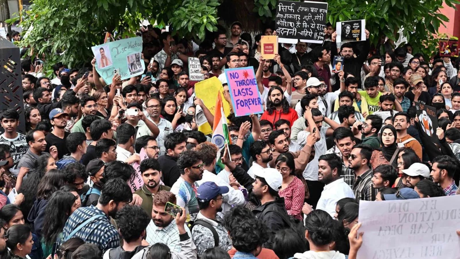 Students deserve better: CJP supporters hold protest in Pune backing Sonam Wangchuk