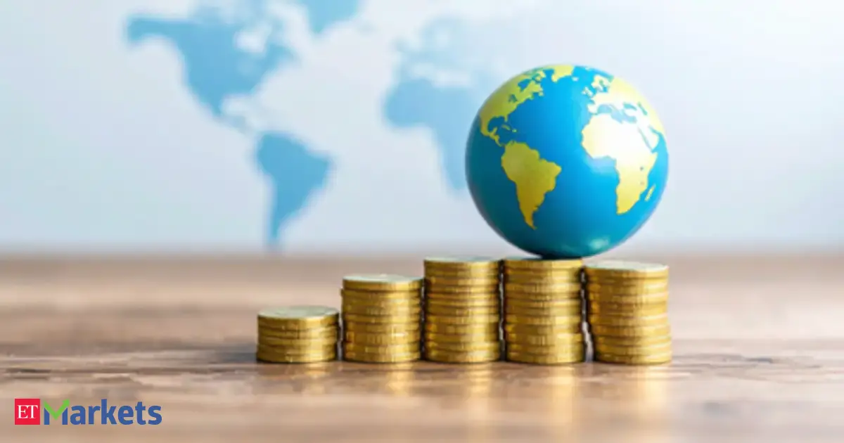 Forex reserves drop to $781 billion after hitting a peak of $785 billion