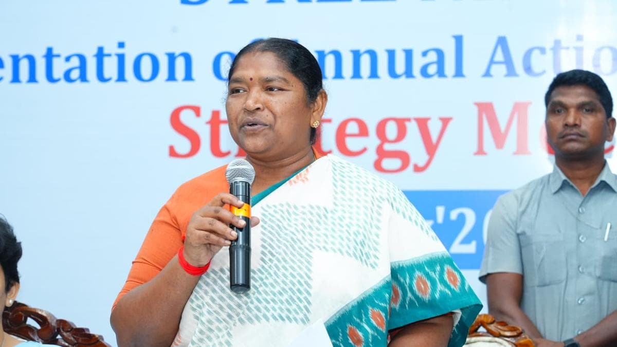 Seethakka calls for protecting Stree Nidhi