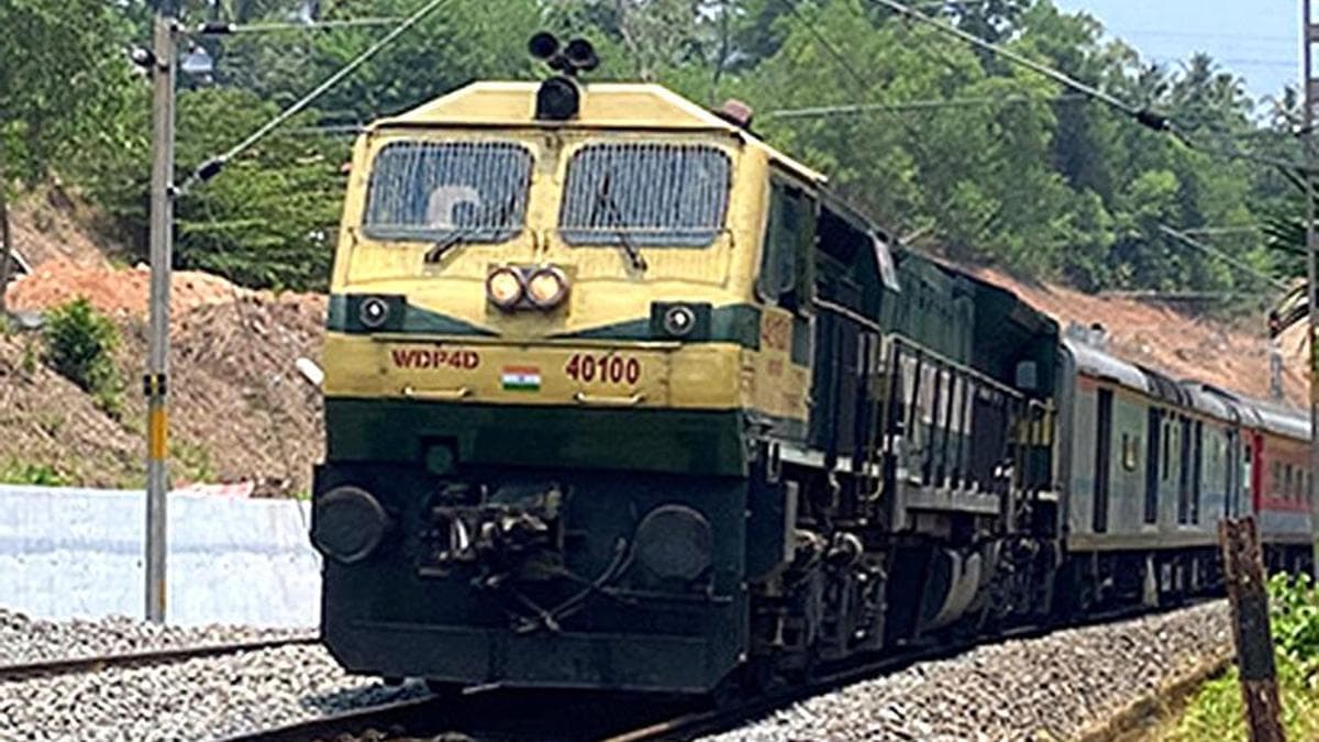 Non-monsoon timetable comes into effect on Konkan route