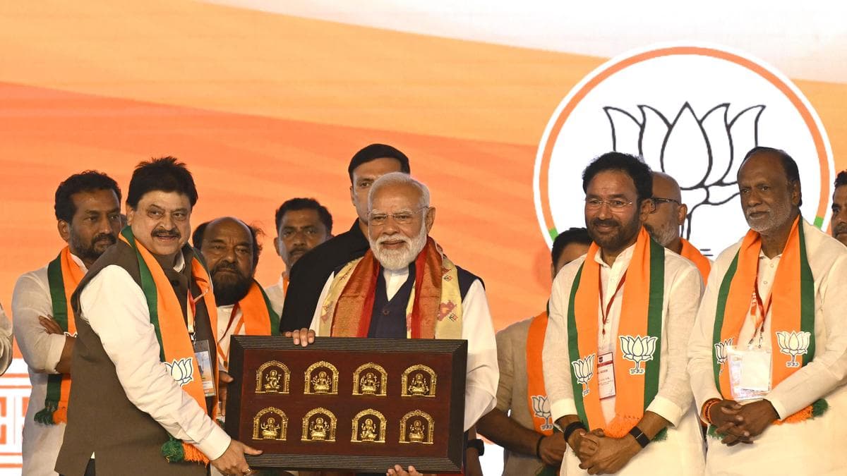 Telangana BJP chief’s special memento for Modi
