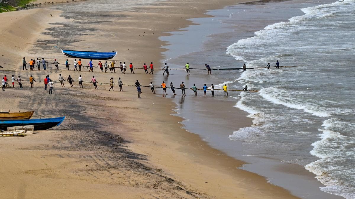 News in Frames: Ban season, but the catch holds