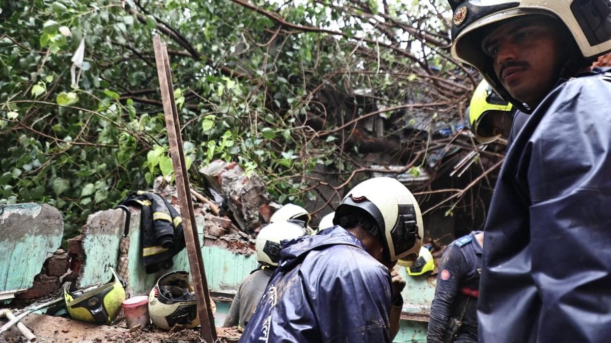 Mumbai landslip LIVE: Six dead, four injured; Mayor announces aid for victims