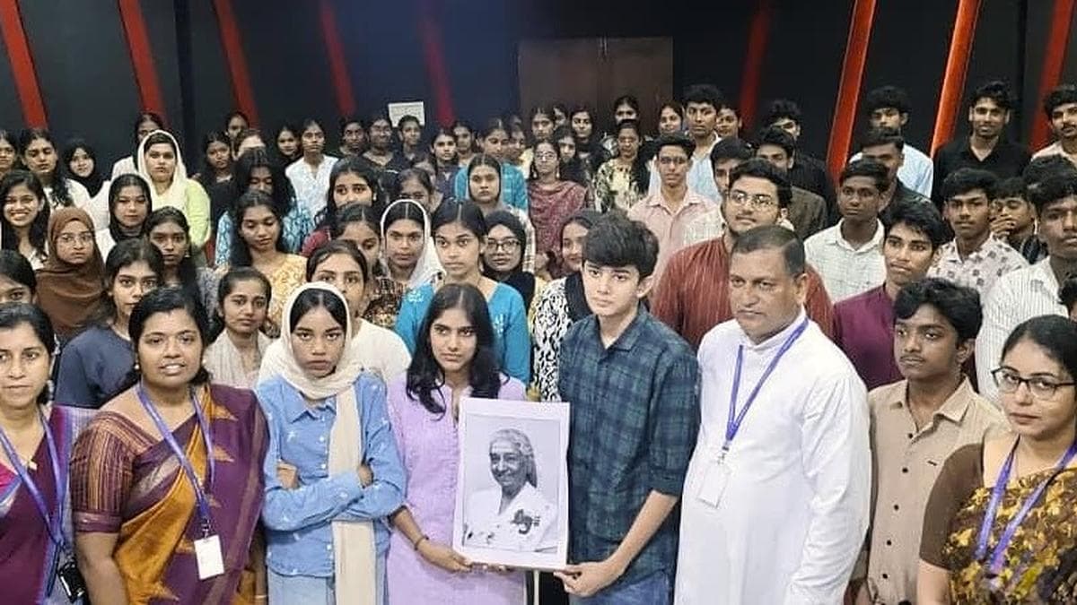 YIMS students commemorate S. Janaki