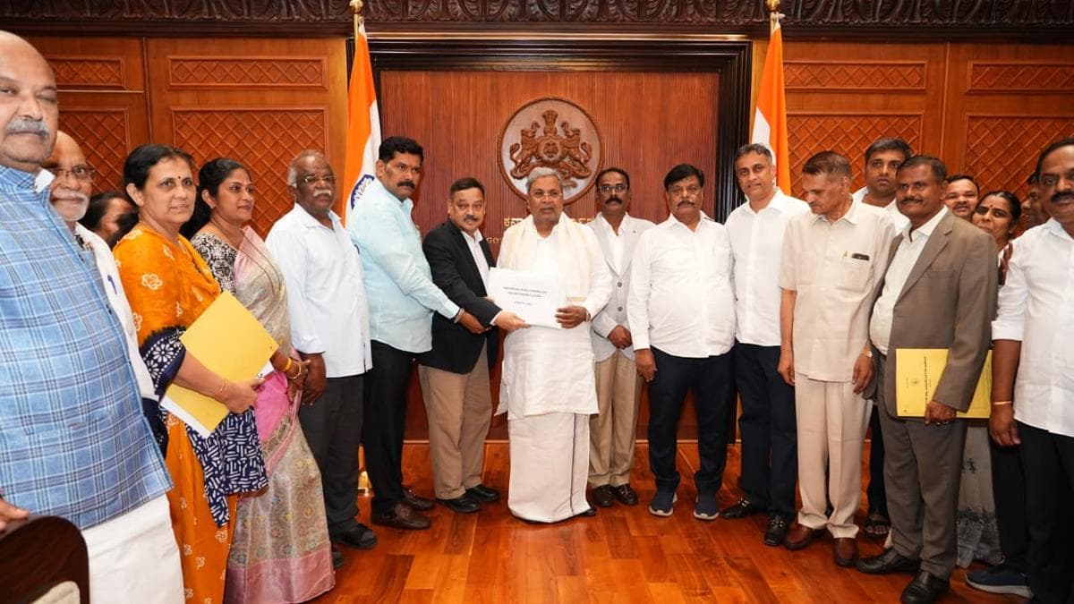 Karnataka CM Siddaramaiah receives caste survey report