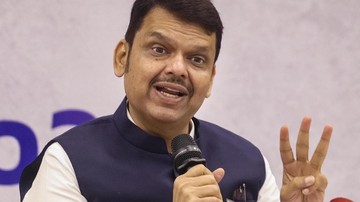 Fadnavis asks officials to fast-track water conservation works amid El Niño concerns