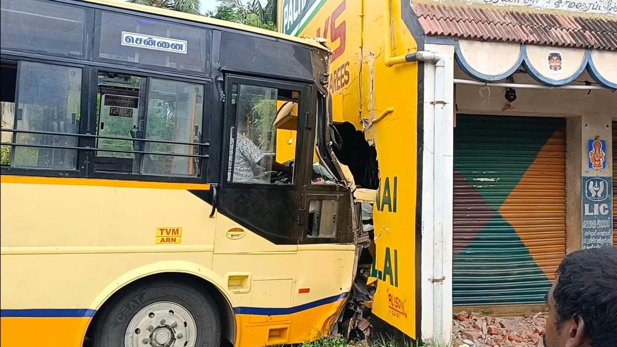 TNSTC bus rams a house near Arcot in Ranipet