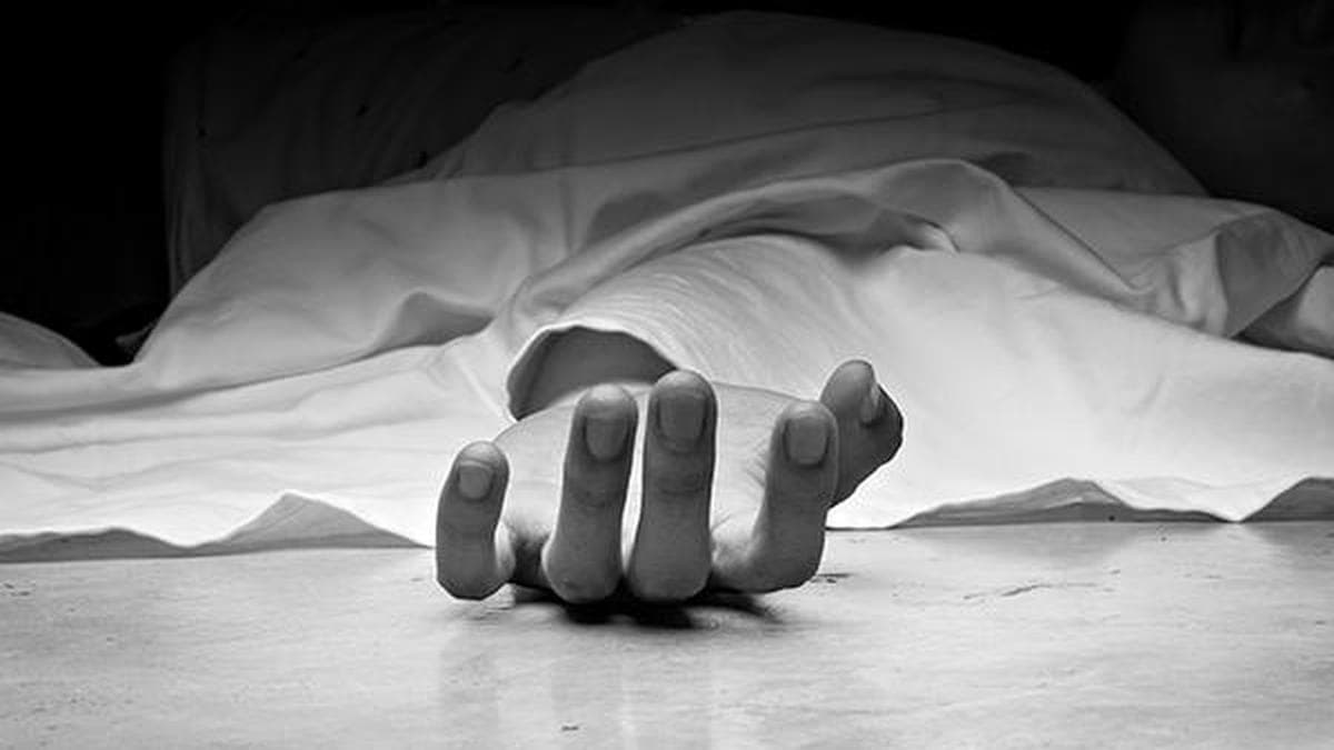 Father alleges foul play in daughter’s death at Krosuru police station in Palnadu district
