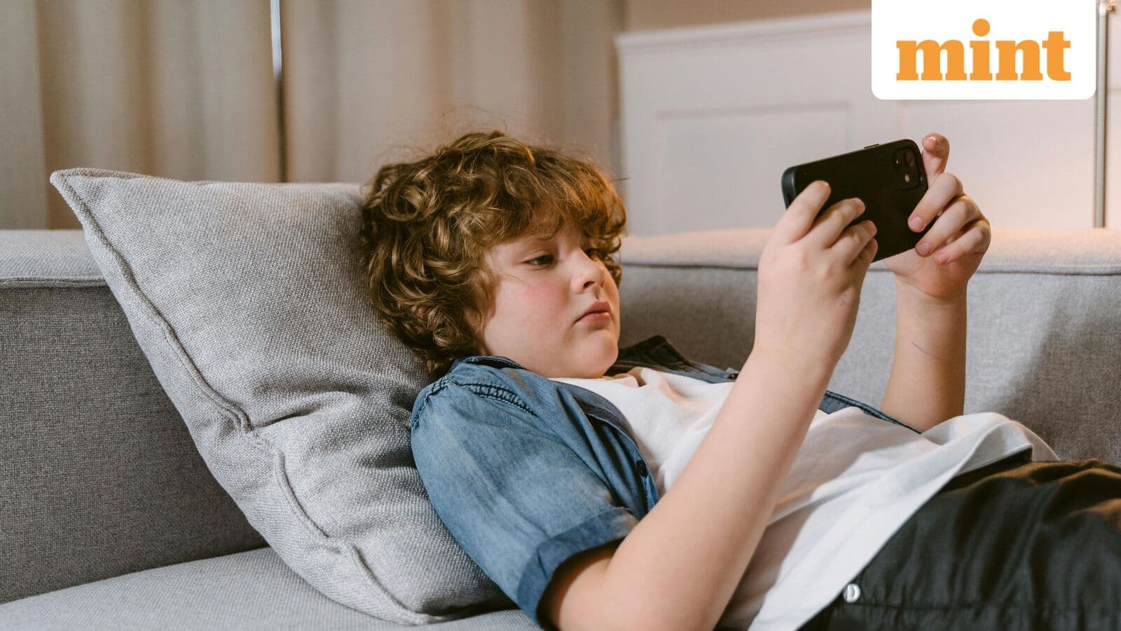 Is your child addicted to mobile phones? US Surgeon General warns of hidden dangers of screen use in children