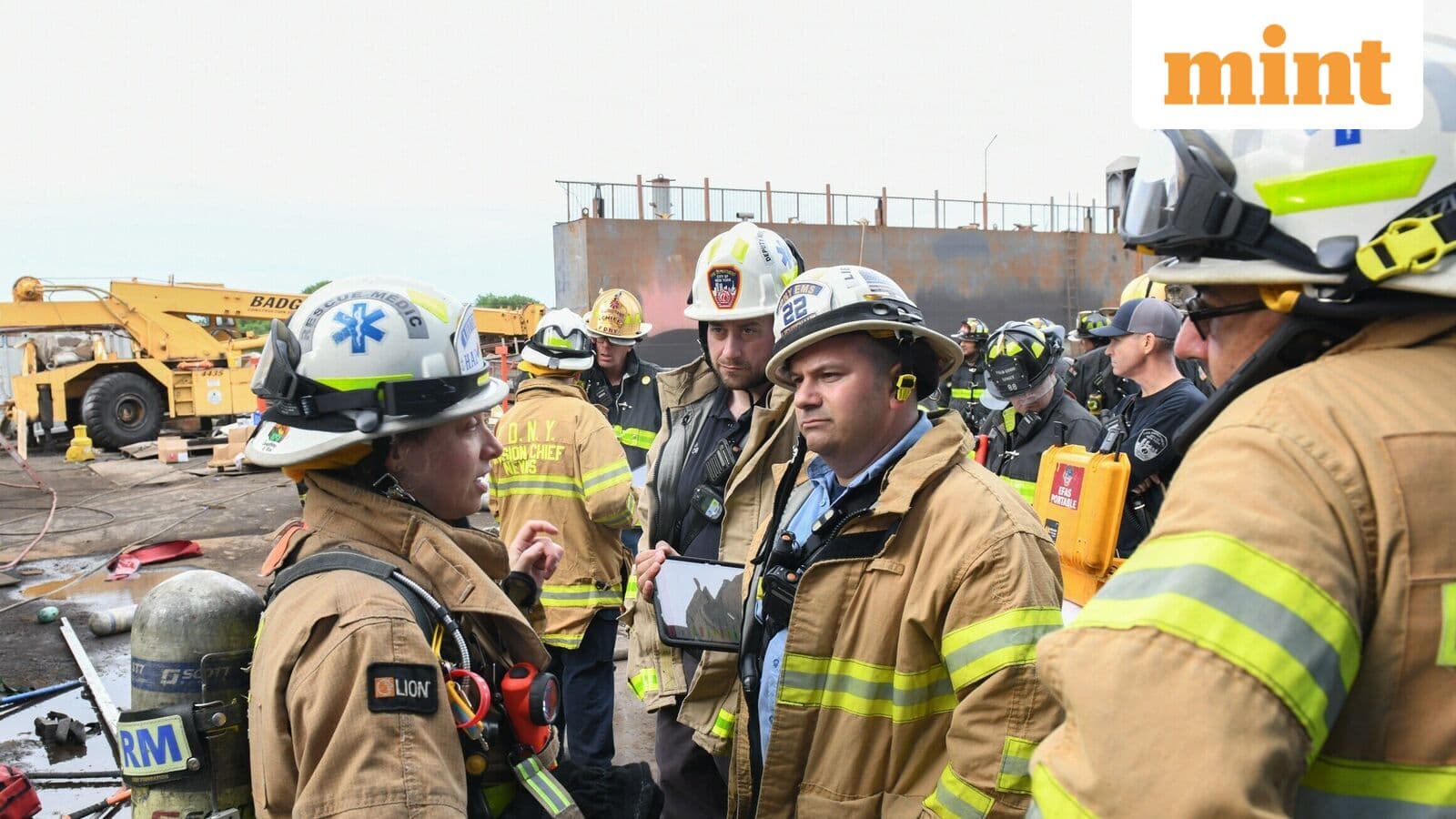 One dead, over 30 injured, including FDNY firefighters in Staten Island shipyard explosion; Mamdani reacts
