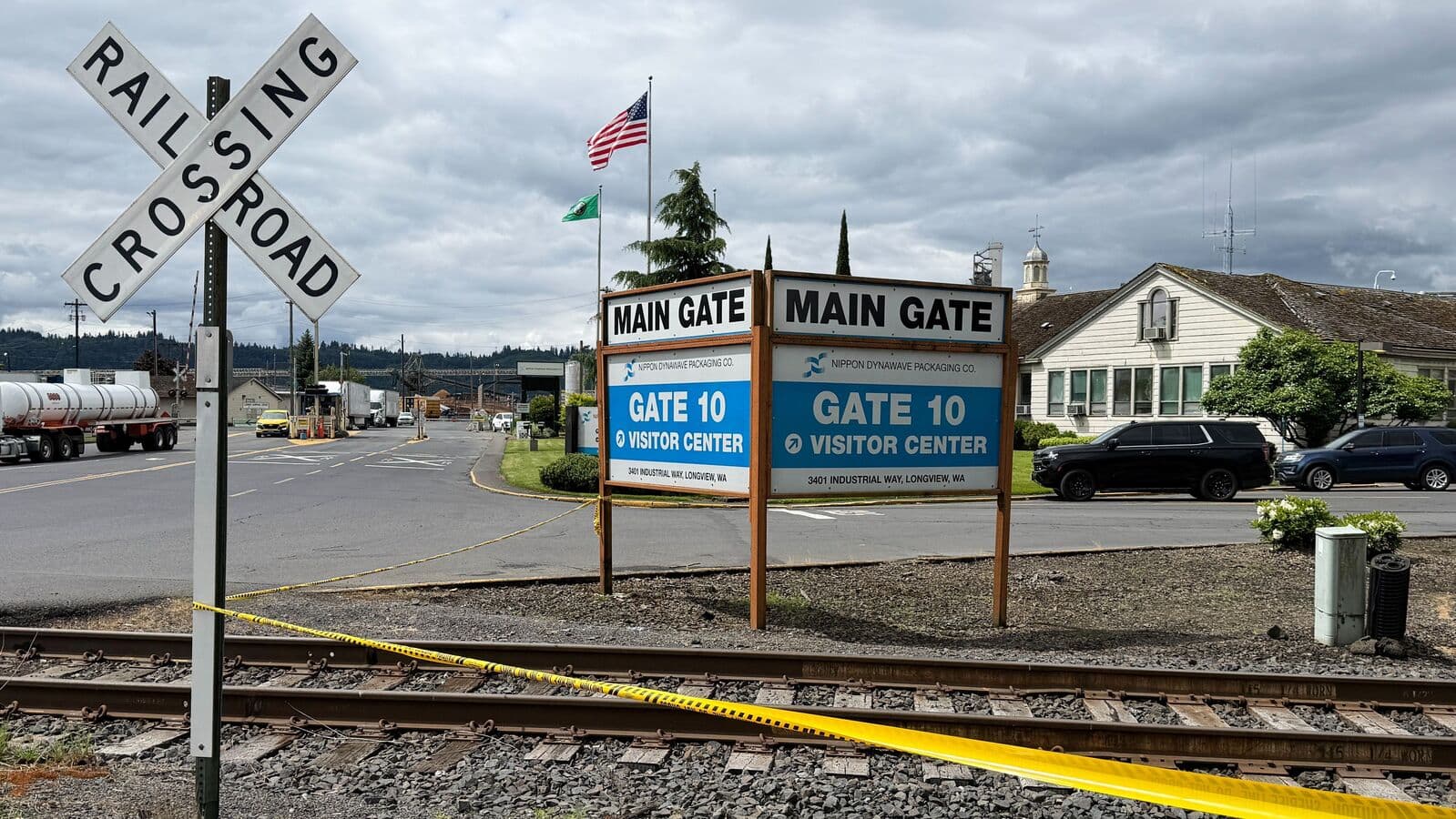 Chemical tank implodes at Washington paper mill in Longview; multiple killed, several injured