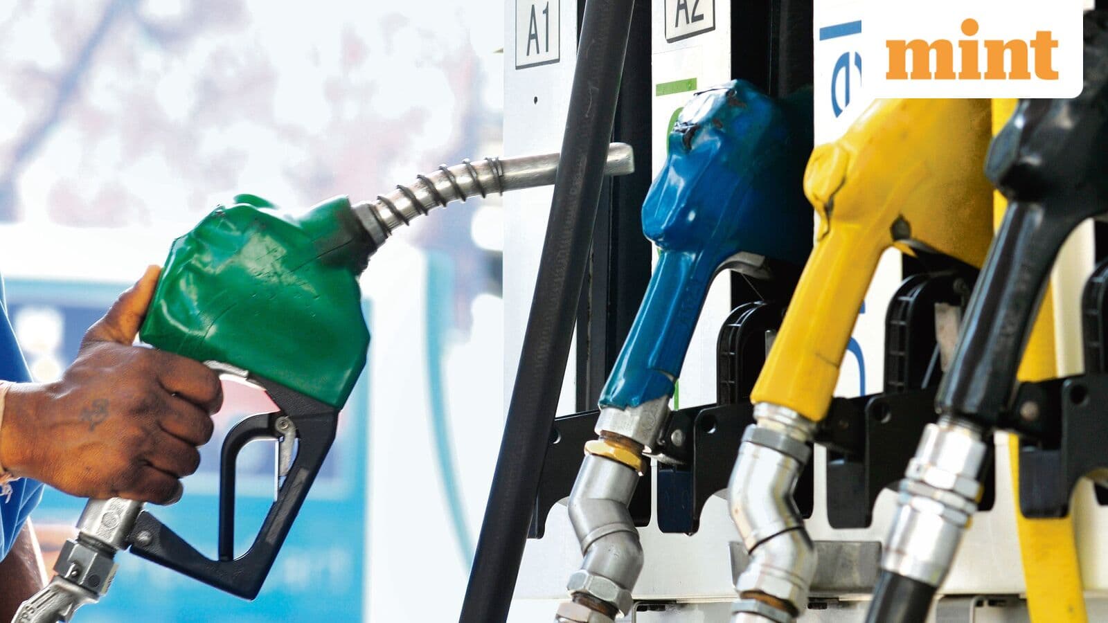 Petrol, diesel prices on June 3: Check fuel cost in Delhi, Mumbai, Bengaluru, Kolkata and other cities today