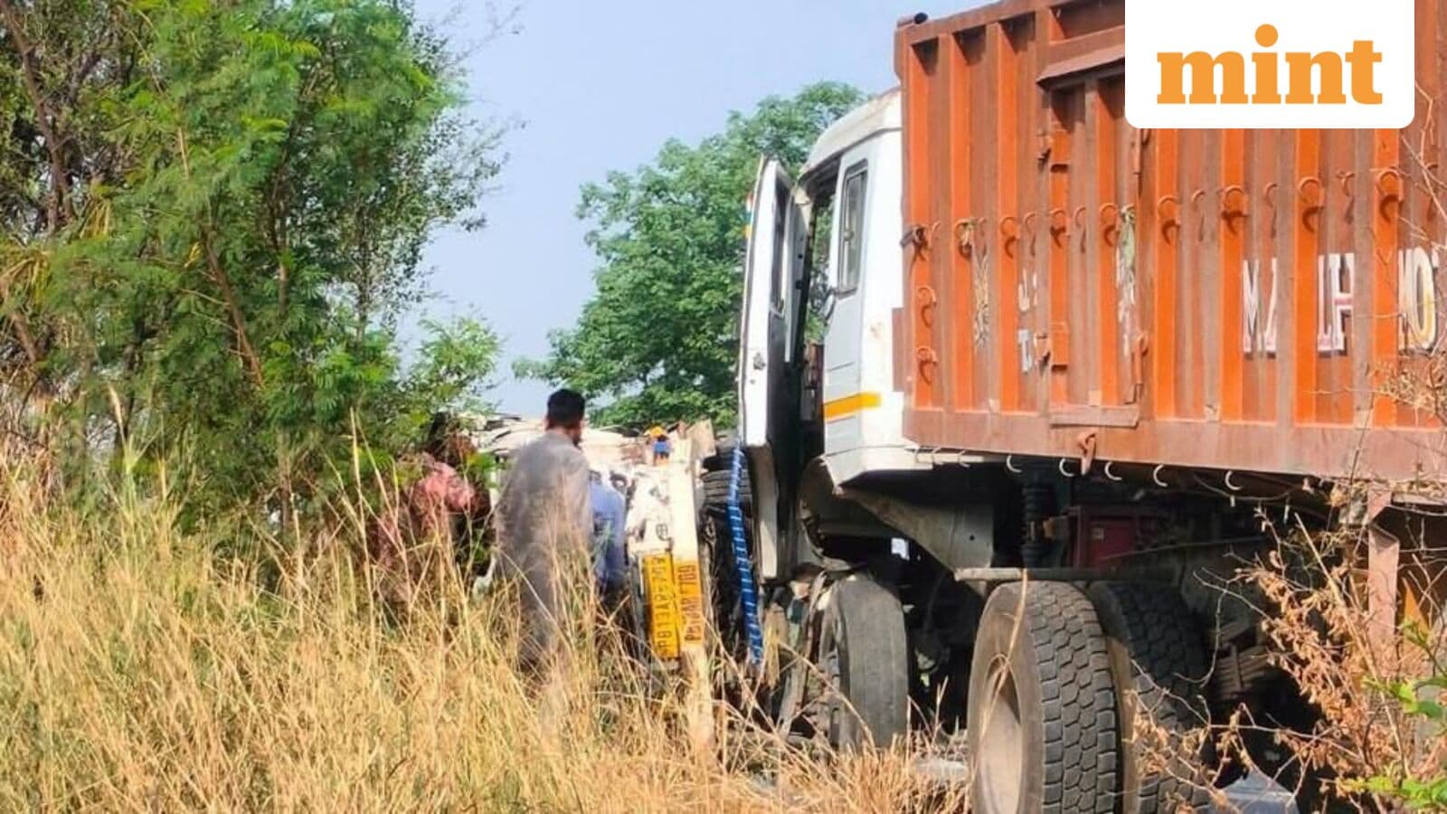 Punjab tragedy: 9 killed as pick-up vehicle carrying 32 people to Amritsar for relative's last rites rams into truck