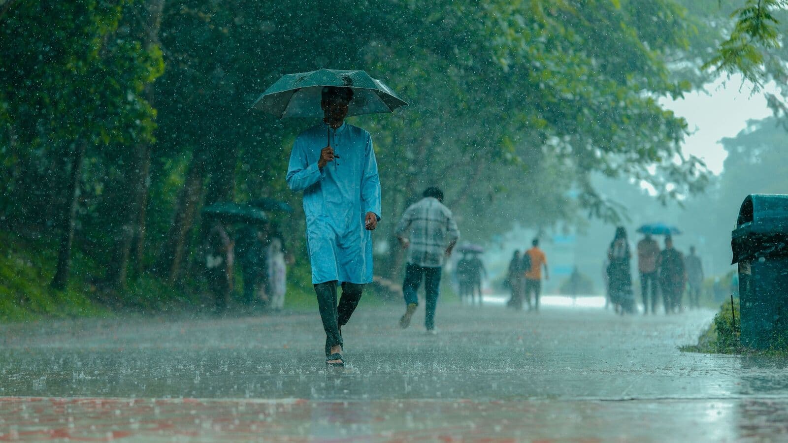 Hyderabad weather today: IMD forecasts rain, thunderstorms in city; nine Telangana districts on orange alert