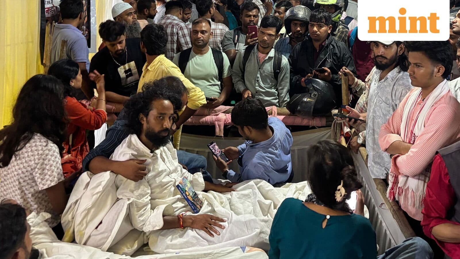 Jharkhand students' protest: Talks fail to break deadlock, ABVP clashes with police near CM's residence | Top updates
